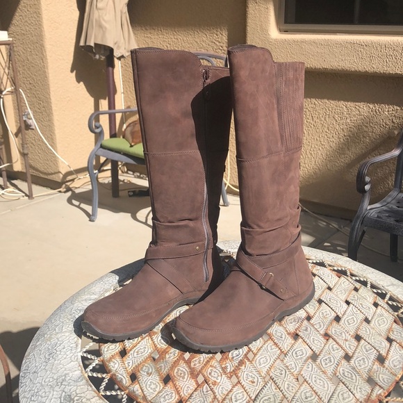 North face ladies boots - Picture 1 of 2